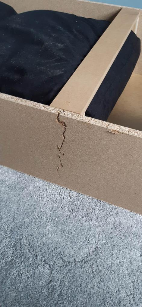 Selejtes árut kaptam, ellási joggal éltem, június 5re kaptam ígéretet az elszállításra, mely mind a mai napig nem történt meg. Azóta is csak ígéreteket kapok.