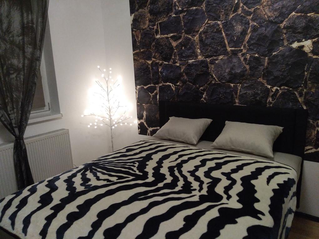 Szeretnék többet,nagyobbat .....úgy lenne az igazi, De túl drága😔