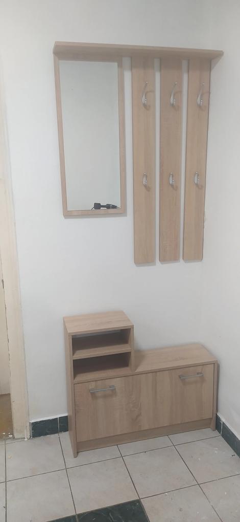 A termék elképesztően jó minőségű! A rendelés, kiszállítás messze átlagon felüli volt! Csak szuperlatívuszokat tudok mondani az egészről! Ritkán van szükségem bútorra, de biztos, hogy innentől új törzsvevőtök lett!
Hálásan köszönöm!!!