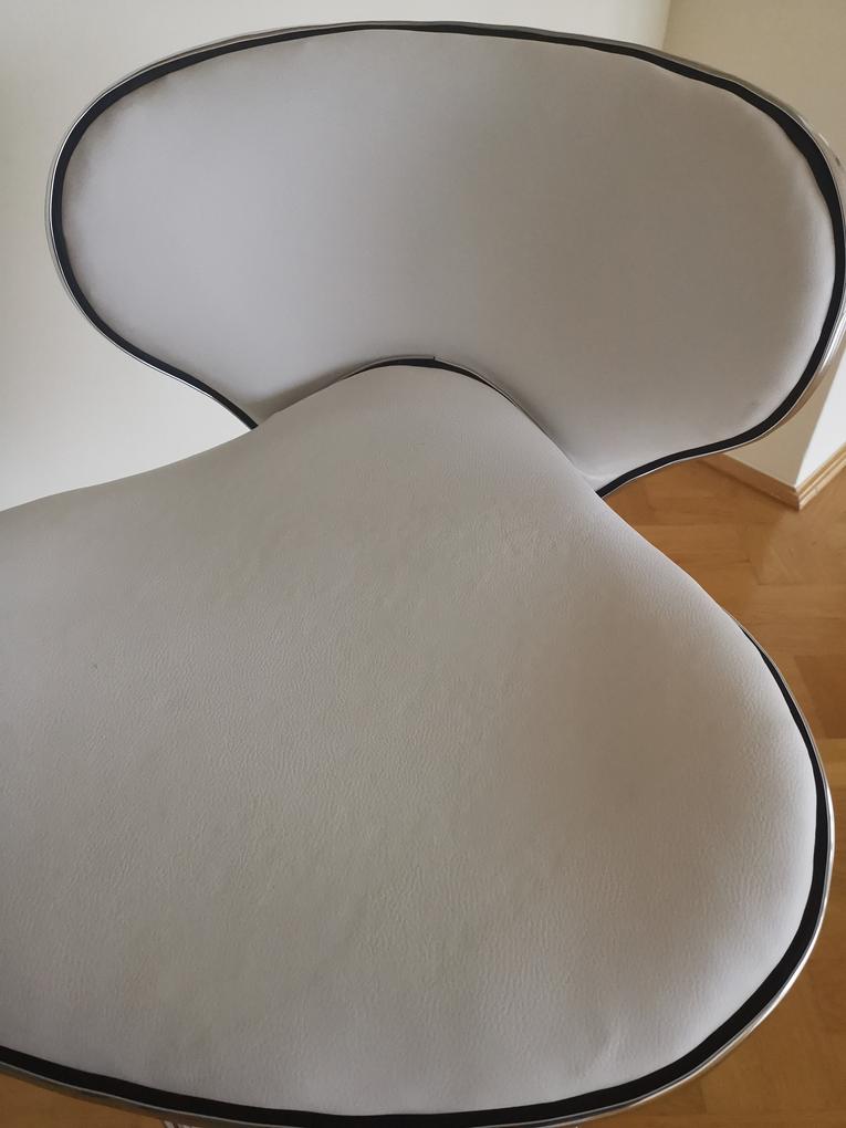 Nagyon rossz minőségű munka! 