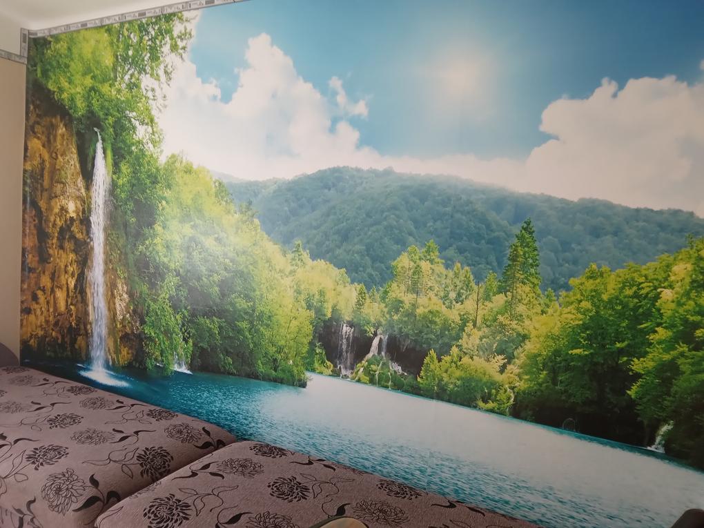 Meseszép  és valósághű. 