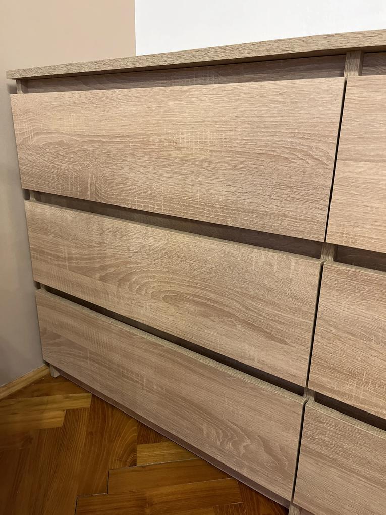 Hamar megérkezett! Könnyű összeszerelés, masszív komód! Ugyanaz a termék ami bútor1 és hasonló oldalakon a duplája árba.
Fiókok szintben, tökéletesek!