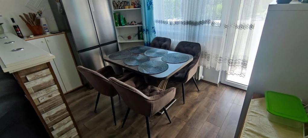 Jó minőség .6 ot rendeltem 4 et kaptam meg annyi volt raktáron.várom q többi 2 őt is nagyon