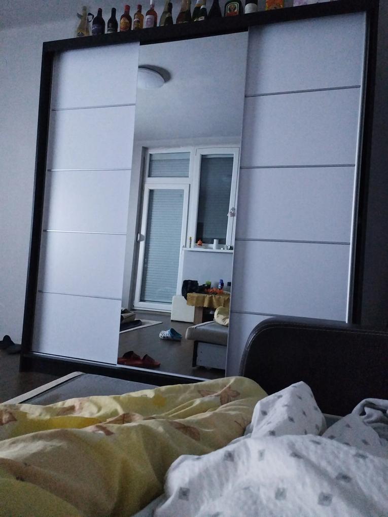 Szuper szekrény tágas 